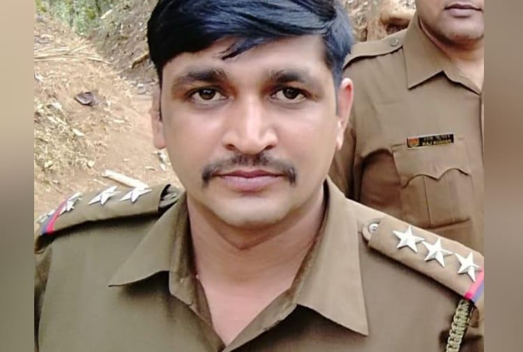 Dead body of traffic SHO found hanging in Rewari of Haryana