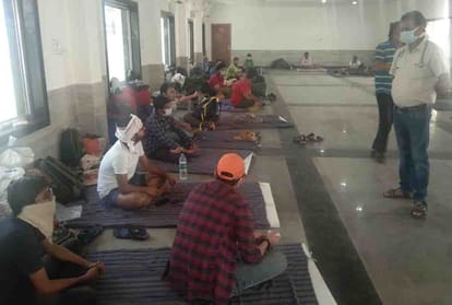 Mahoba: ruckus students at the quarantine center