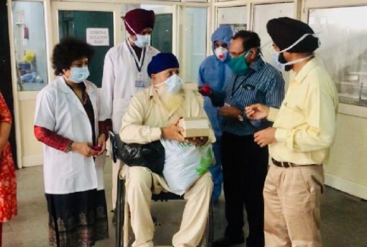 Faridkot: patient returned home after defeating Corona in 16 days