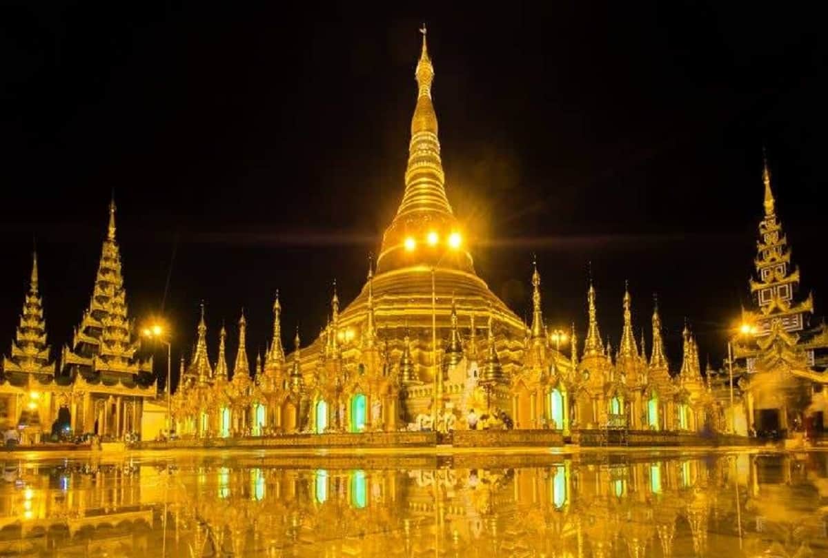 2600 years old Shwedagon Pagoda or Golden Pagoda the most sacred Buddhist pagoda in Myanmar