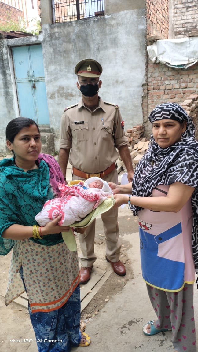 Newborn found from dustbin