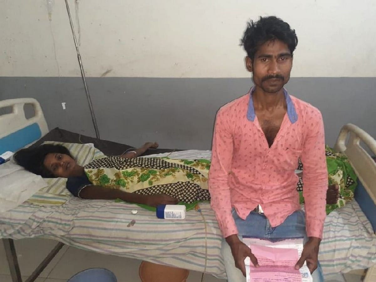 Chandauli: bike seize of young man going to take blood for wife, CO assured to investigate