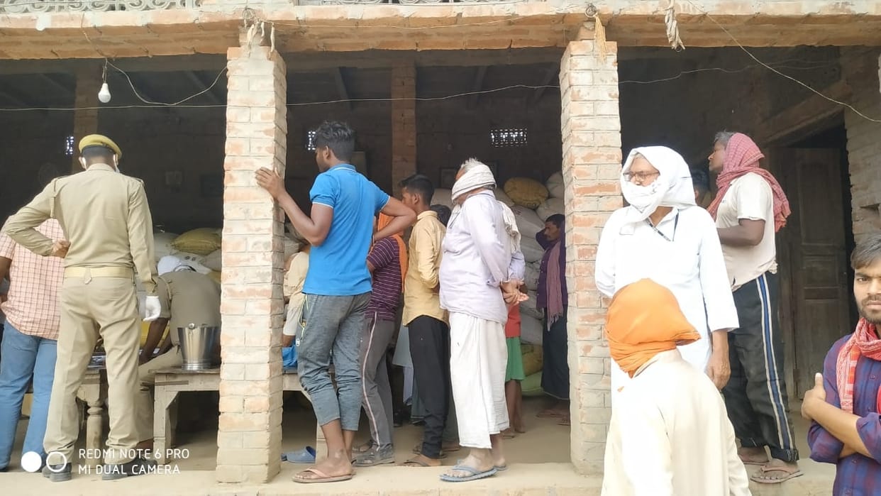 Youth kills himself by hanging in ghazipur