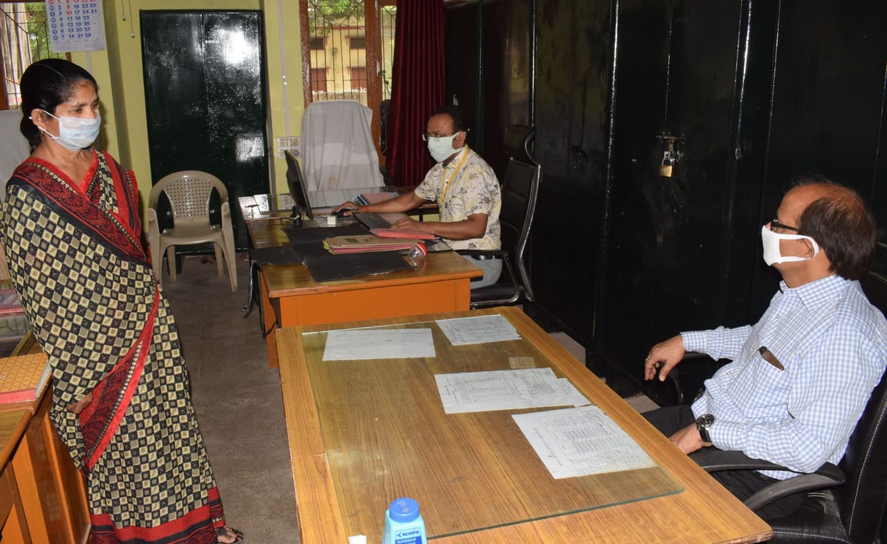 government offices open
