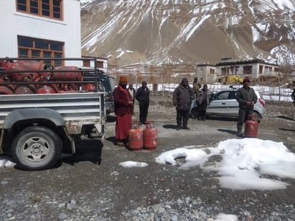 ITBP, army and Airforce did joint relief operation in ladakh to fight coronavirus