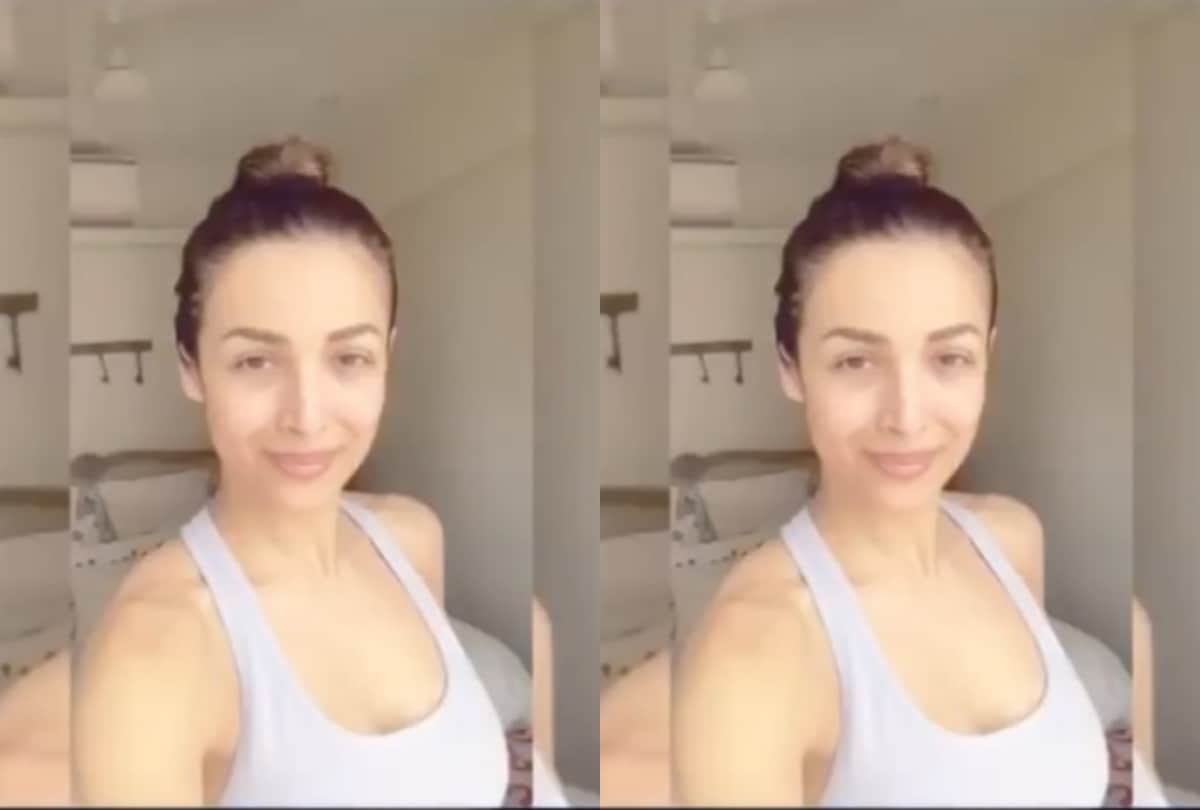 kareena kapoor post a selfie where zit on her face
