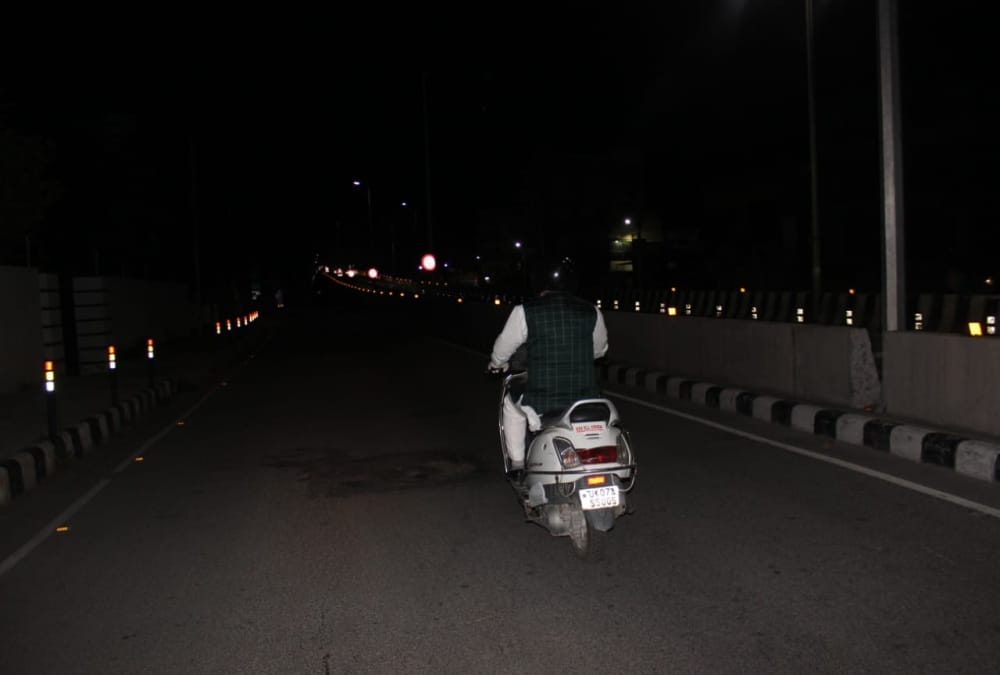 Lockdown in Uttarakhand: Dehradun Mayor Sunil Uniyal Gama go in city for inspection in midnight, photos