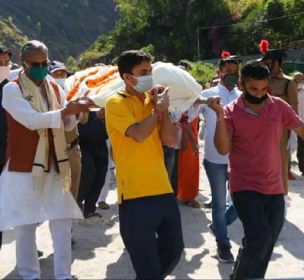 Yogi Adityanath father Cremation, Brother In law told his Pain About Migration