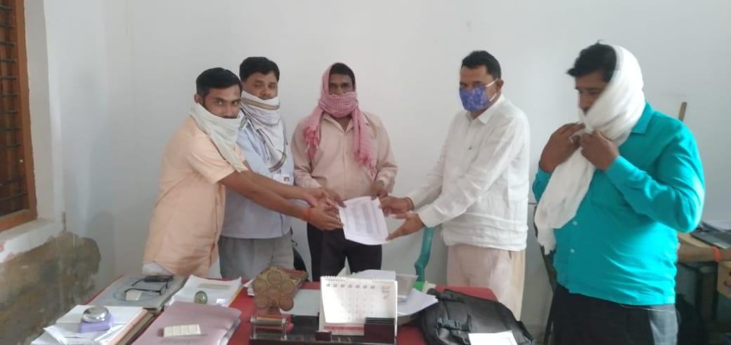 Pradhan and staff came forward to deal with the epidemic