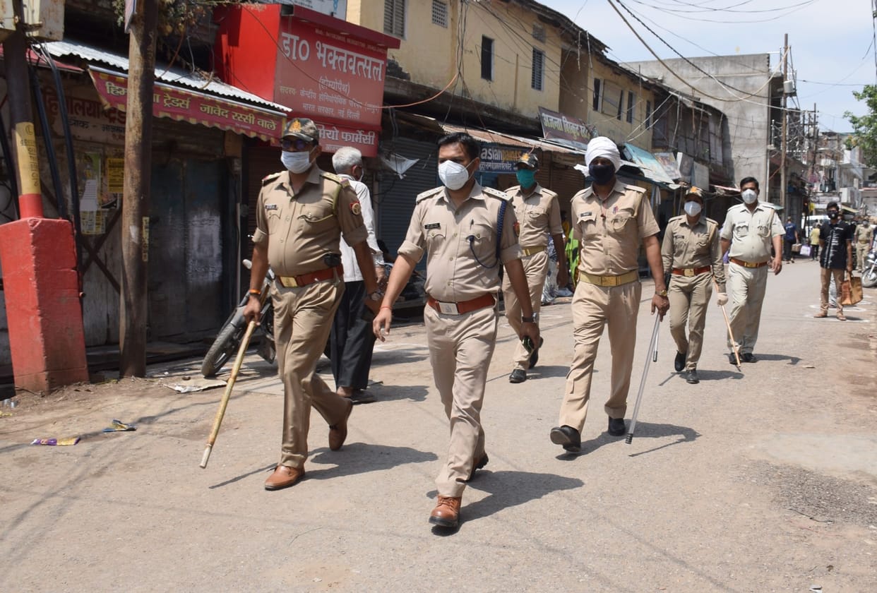 Continuous action to follow lockdown in Azamgarh