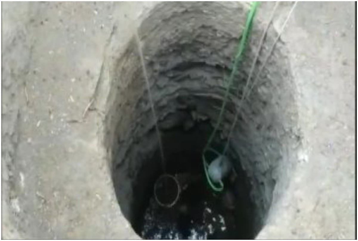Maharashtra  Home mason dug well in front of house during lockdown