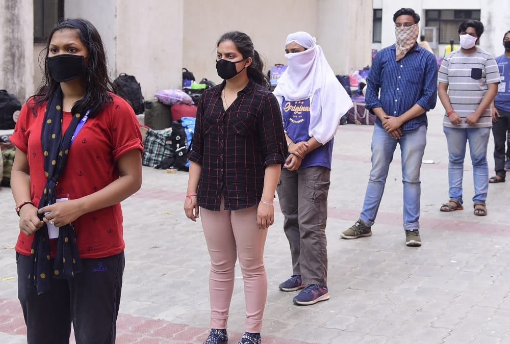 Coronavirus in Jammu Kashmir (J&K) news in Hindi, students returned from Kota reached to jammu kashmir