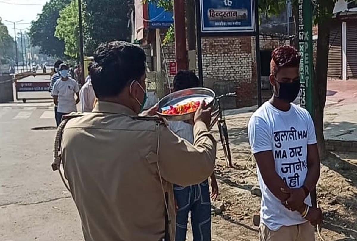 kanpur lockdown news in hindi: Police taught the lesson to those who violate lockdown