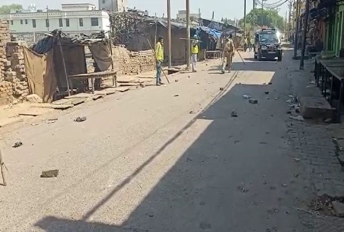 Aligarh police attack incident seems links with anti CAA NRC protest