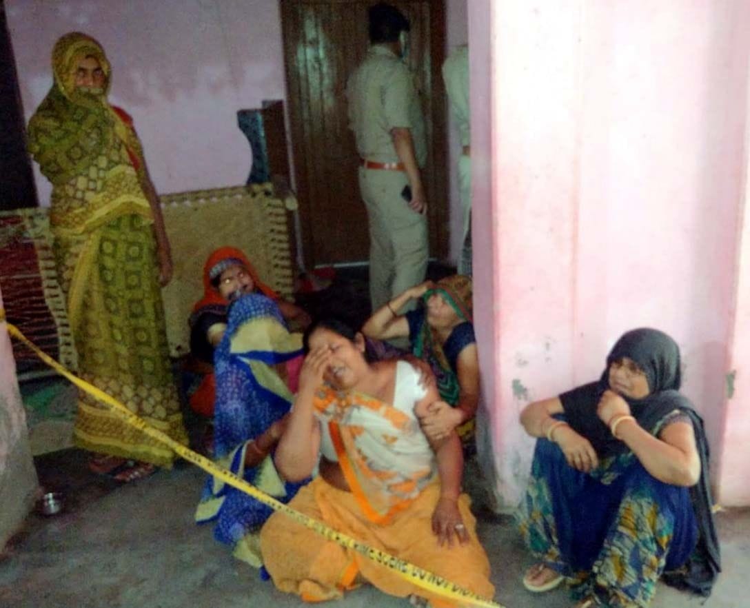phaansee ke phande par mila vivaahita ka shav, hatya ka aarop