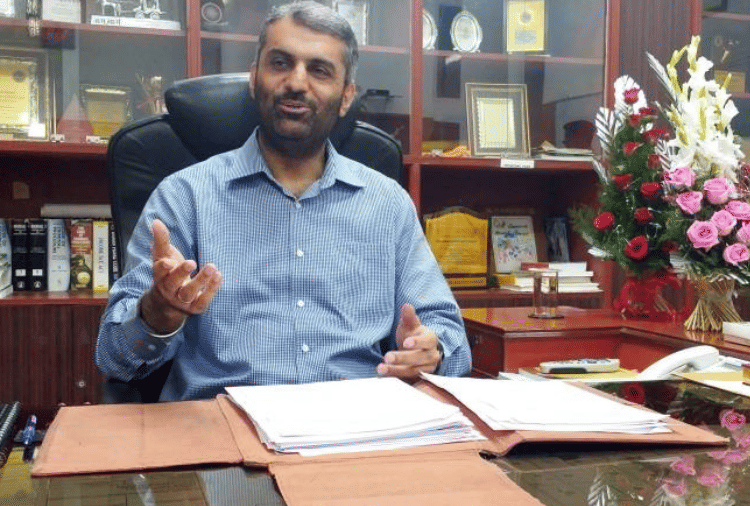 Coronavirus, Lockdown, Curfew, Chandigarh DC Mandeep Singh Brar Interview on Arrangements