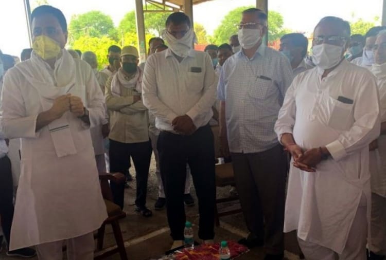 Government on target of opposition for wheat procurement