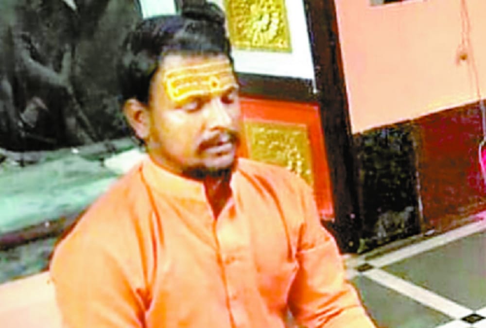 Mahant sushil giri was the resident of Sultanpur.