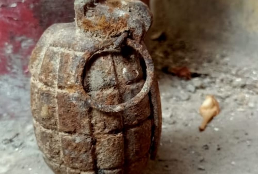 Hand Granade found in Delhi Hindon canal later diffused by NSG