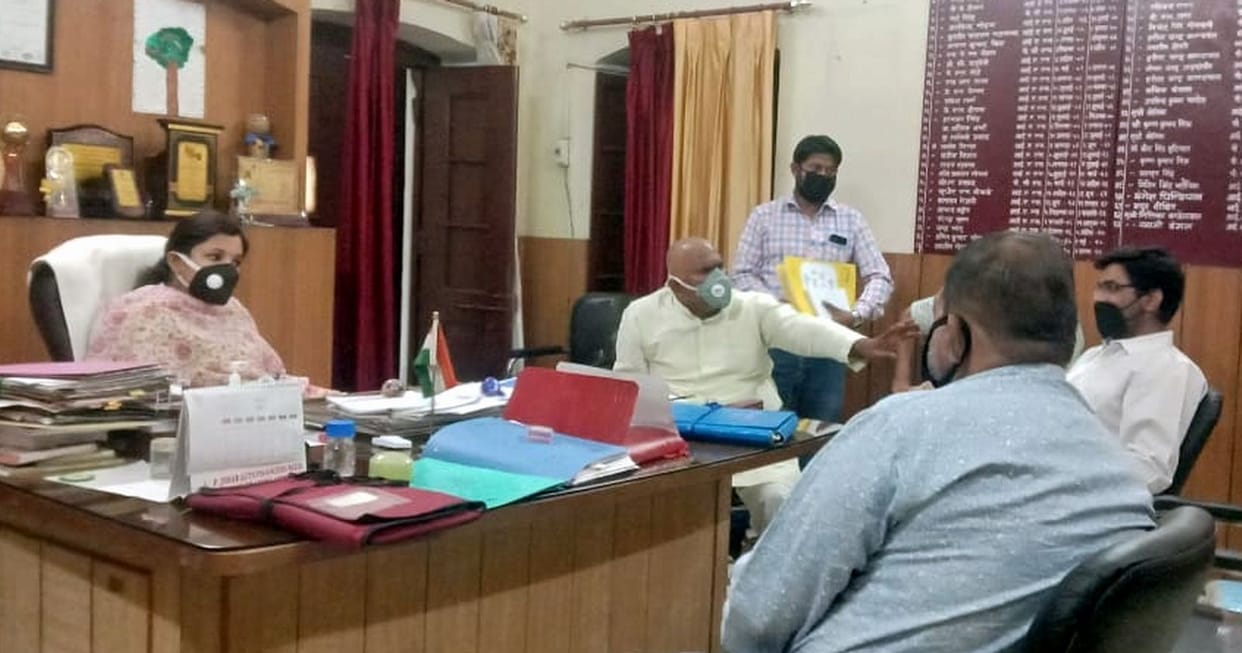 MLAs furious over ration card not being made online