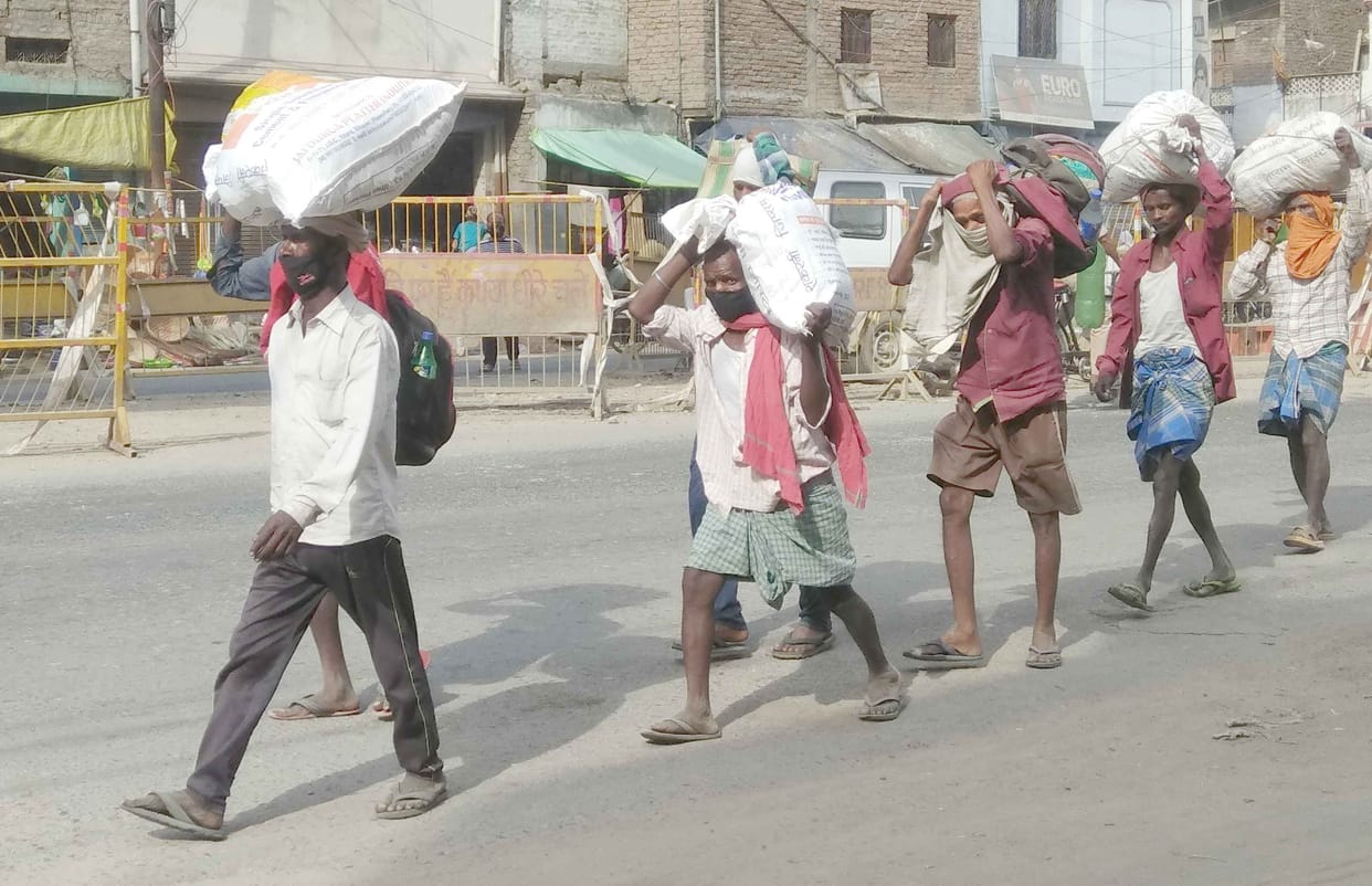 The urge to reach home, the journey of miles on foot