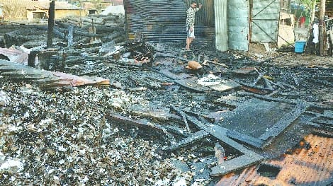 Fire in three shops of Shahdana railway ground