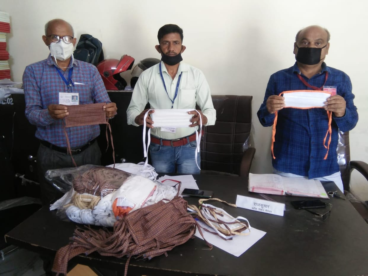 Village meetings will distribute masks to the needy for free
