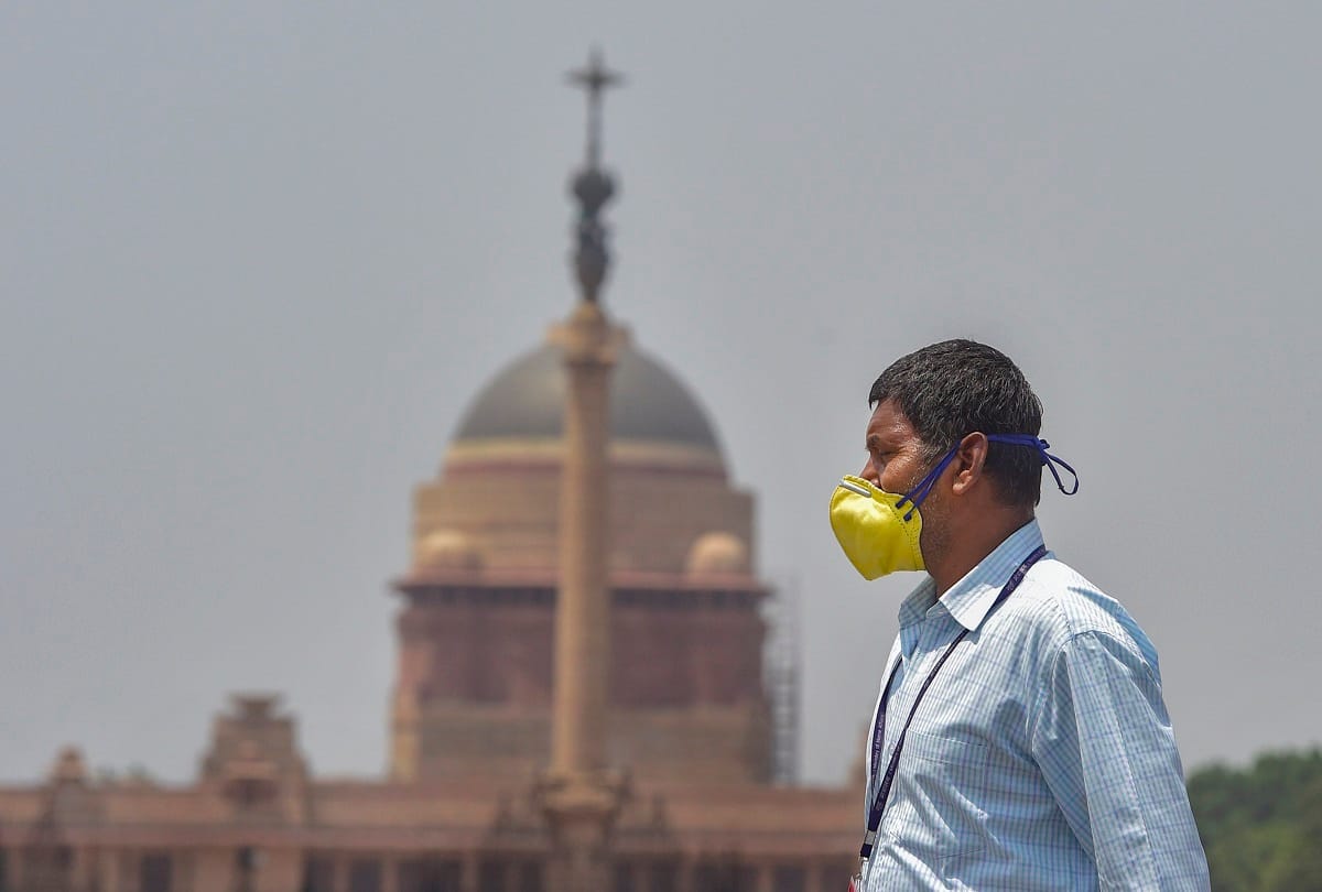 Use Face Mask to Prevent coronavirus at Home, Says research study covid 19 prevention tips