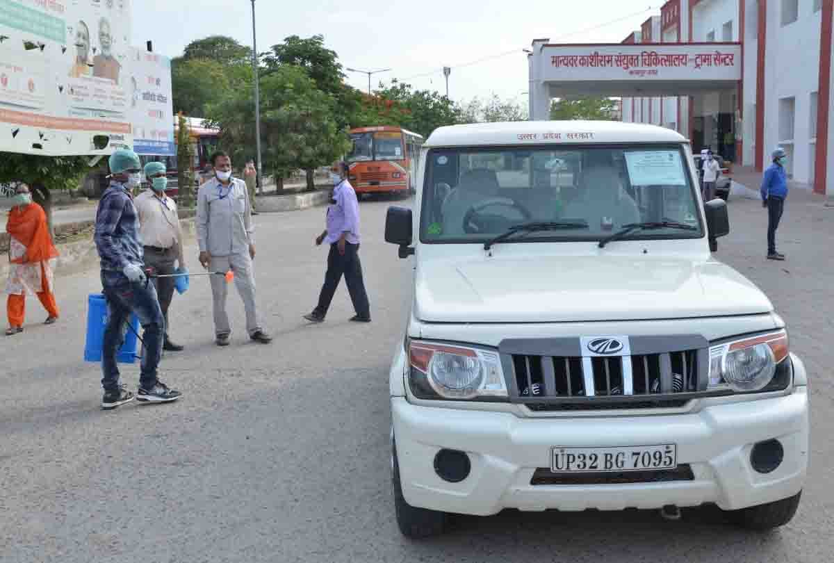 coronavirus in kanpur : Corona infected spit at Kashiram Hospital, staff disregarded