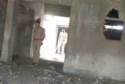 Police arrested two prisoners who broke the window of isolation ward