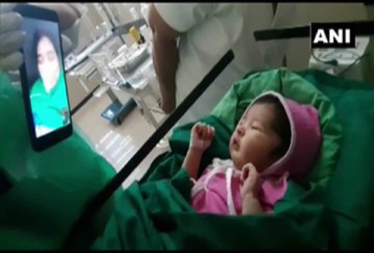 Treatment of two young corona-infected children in isolation ward