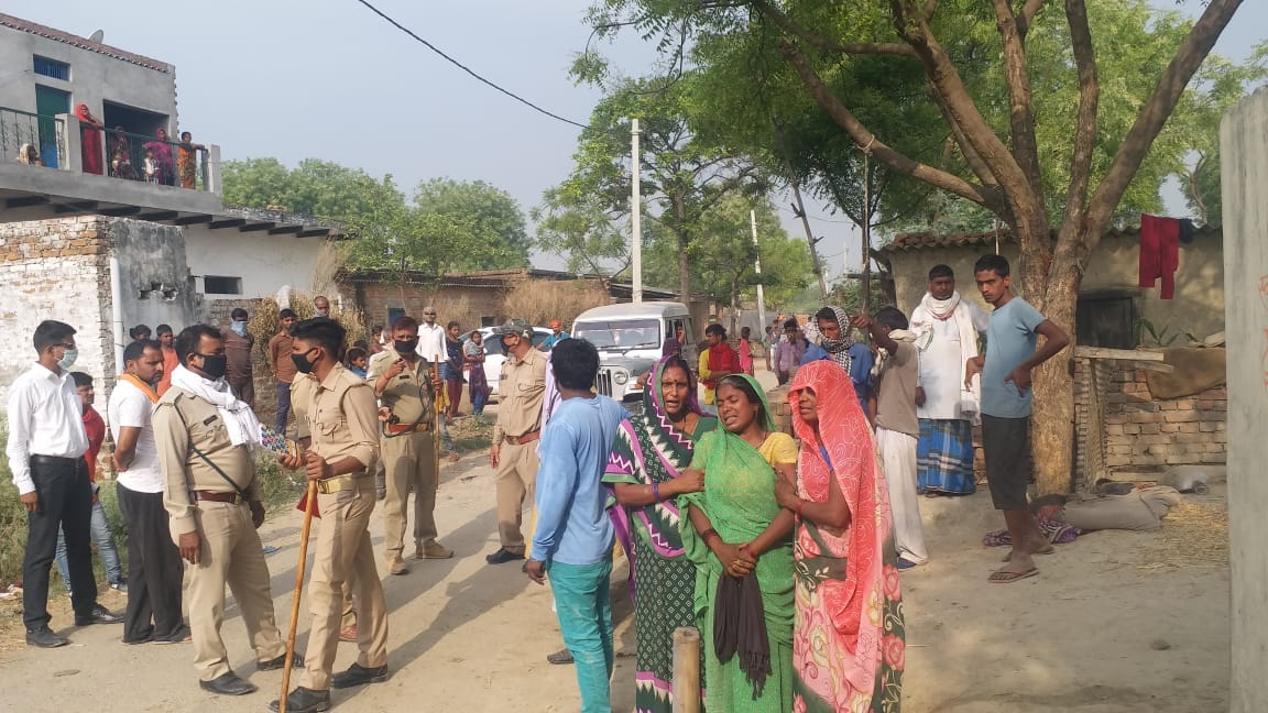 A Married woman jumped into a well died in Bhadohi