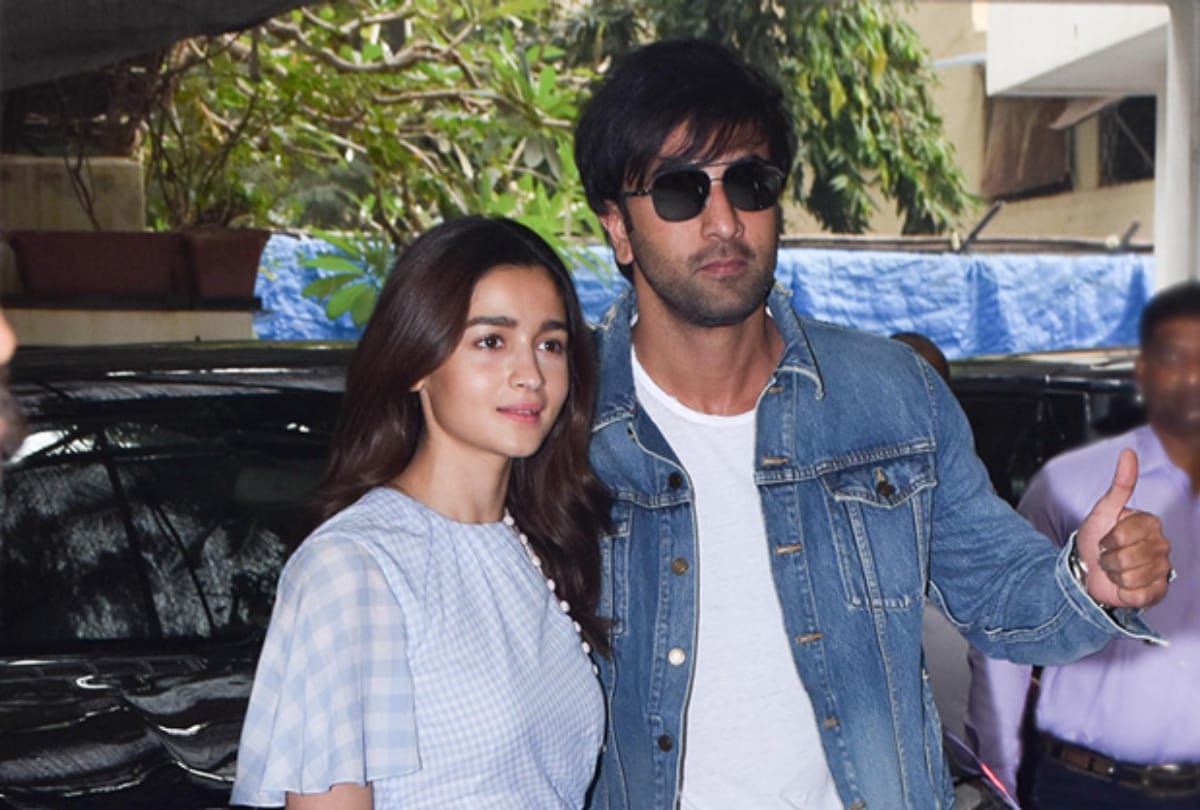 alia bhatt look sultry in winter look wearing white pullover with denim shorts