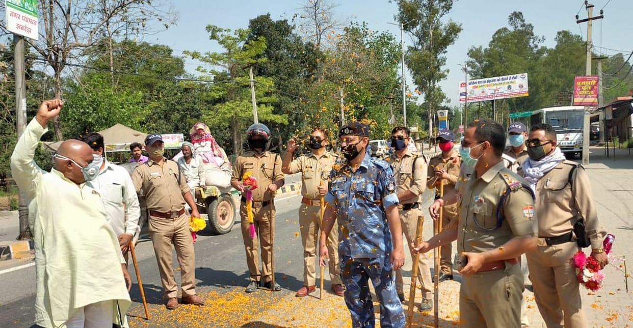 The MLA encouraged the soldiers by showering flowers
