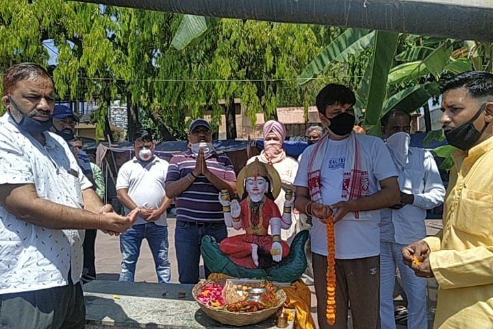 Inauguration of Chardham Yatra by performing symbolic worship