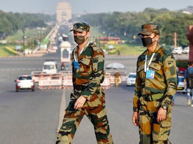 Army ready to deliver essential goods to street neighborhoods, Defense Minister's review meeting with CDS and all the three defense Chiefs