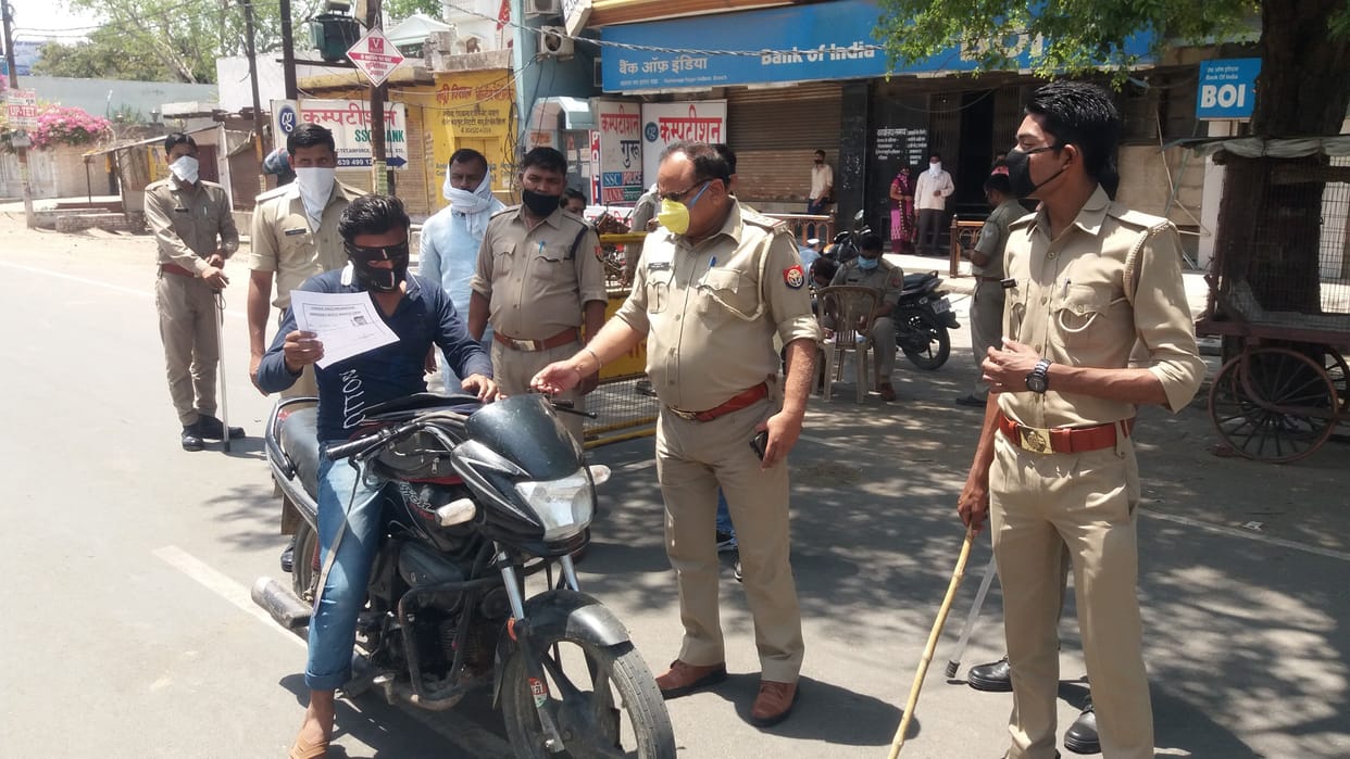 Hathras: Six people arrested for violating Section 188, four vehicle seals