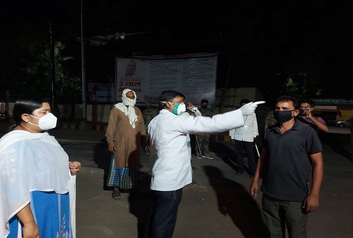 Prayagraj: 38 fine for unmasked entry into Mandi, two intermediaries licenses suspended