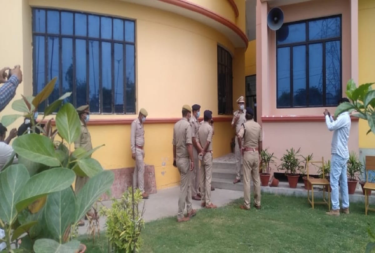 Shifted 30 members including IMU professor shifted to temporary prison Gauhania