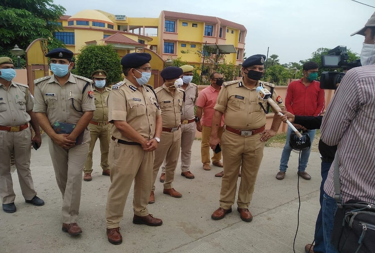 Shifted 30 members including IMU professor shifted to temporary prison Gauhania