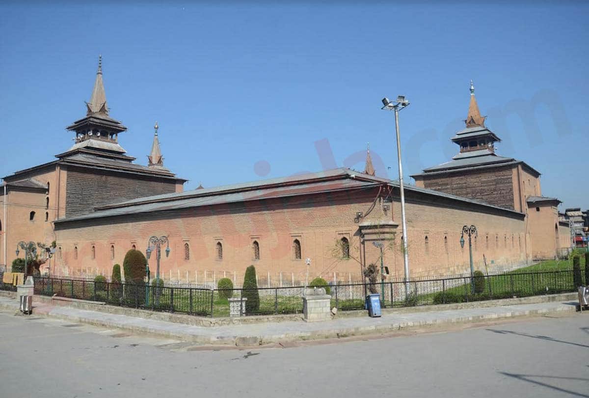 Mosques in Srinagar closed ahead of holy month of Ramdan during lockdown due to Coronavirus