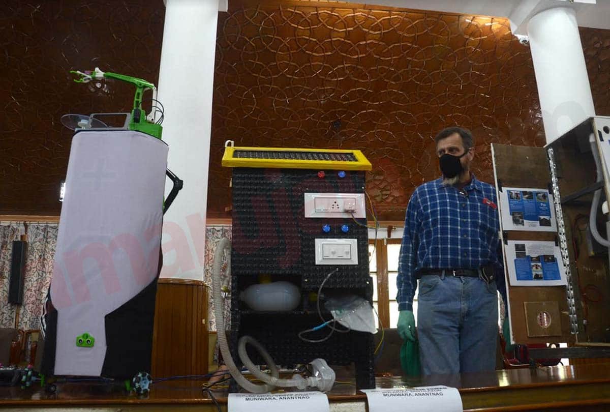 Coronavirus in Jammu Kashmir (J&K) news in Hindi, inventions during covid 19 innovation exhibition held in Srinagar