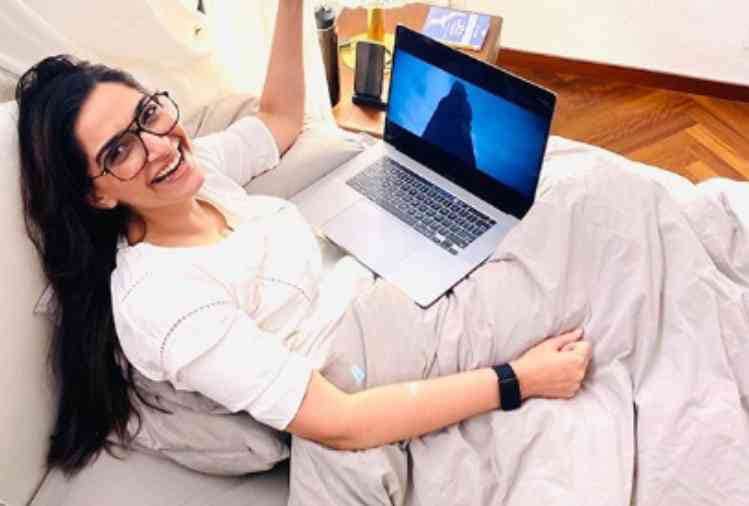 kareena kapoor to deepika padukone these actresses share without makeup photos