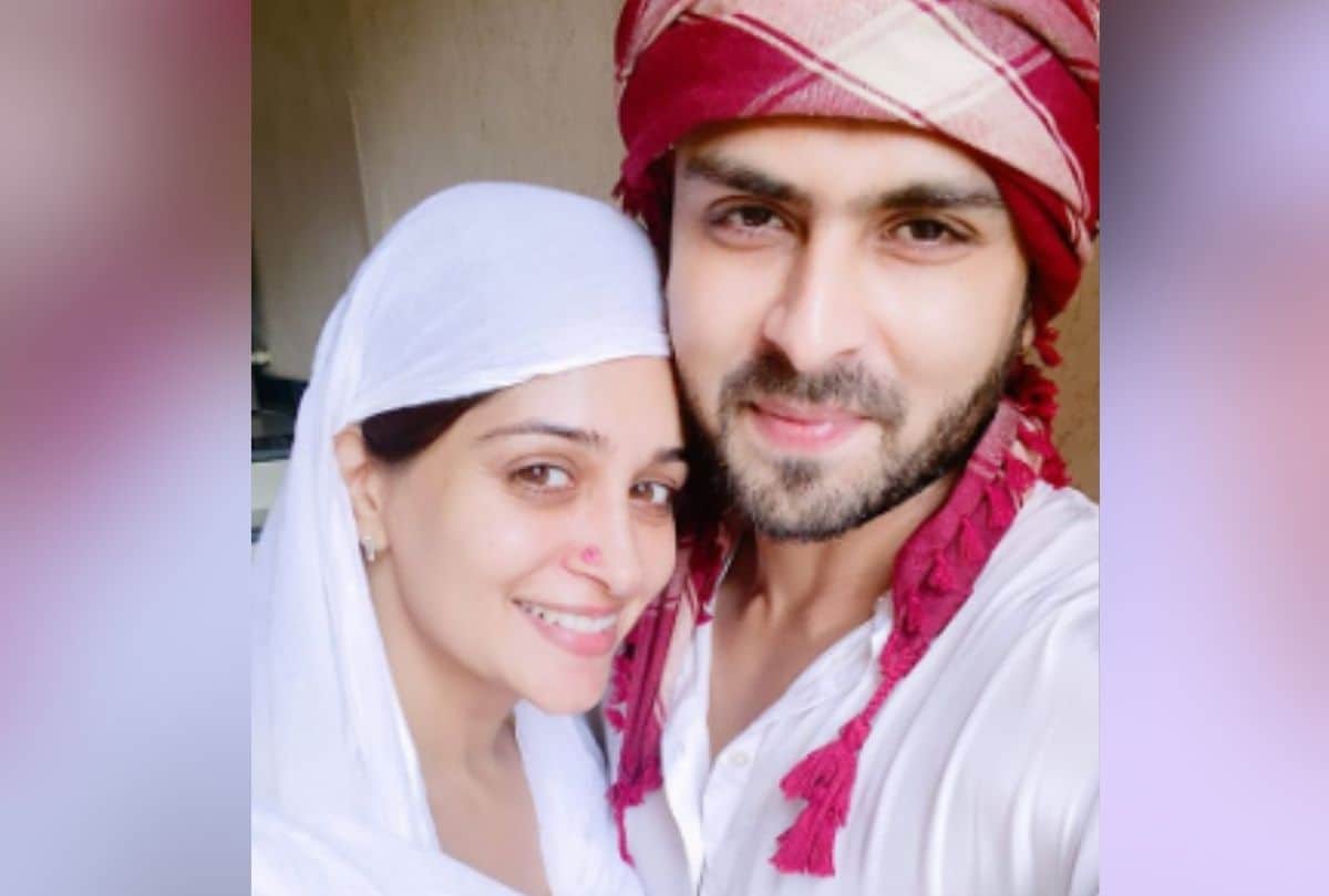 Dipika Kakar wishes Chand mubarak : Shares ramazn Sehri photo with husband Shoaib Ibrahim