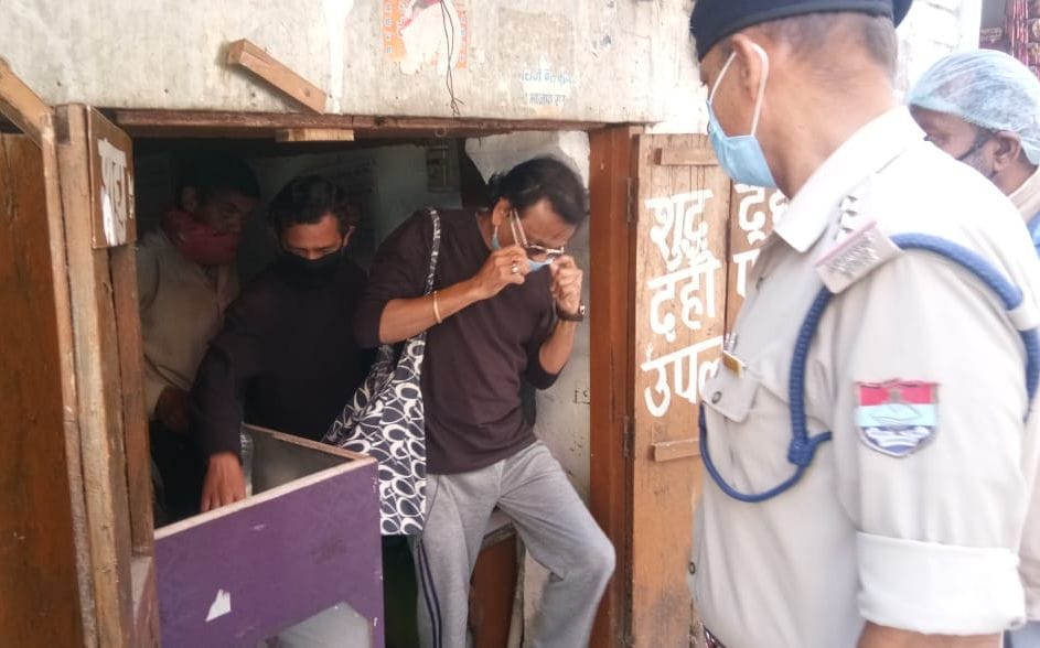 Four non-essential goods shops closed in the city