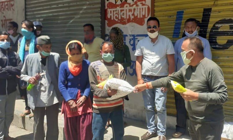 Food is being transported to the poor in the frontier