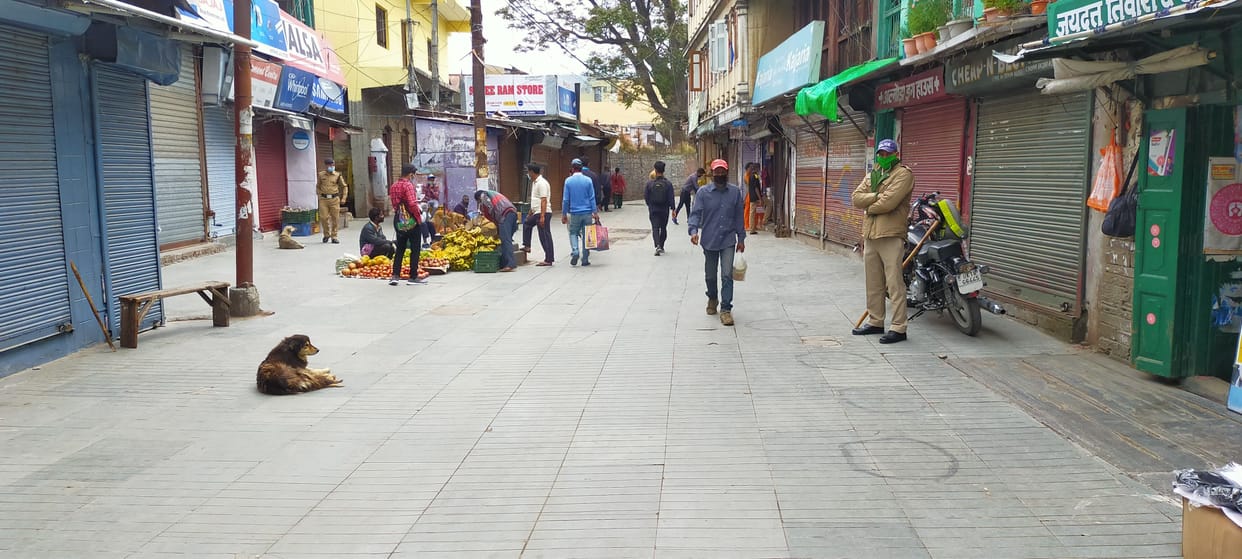 Permission to open shops of essential materials in Almora by 6 pm