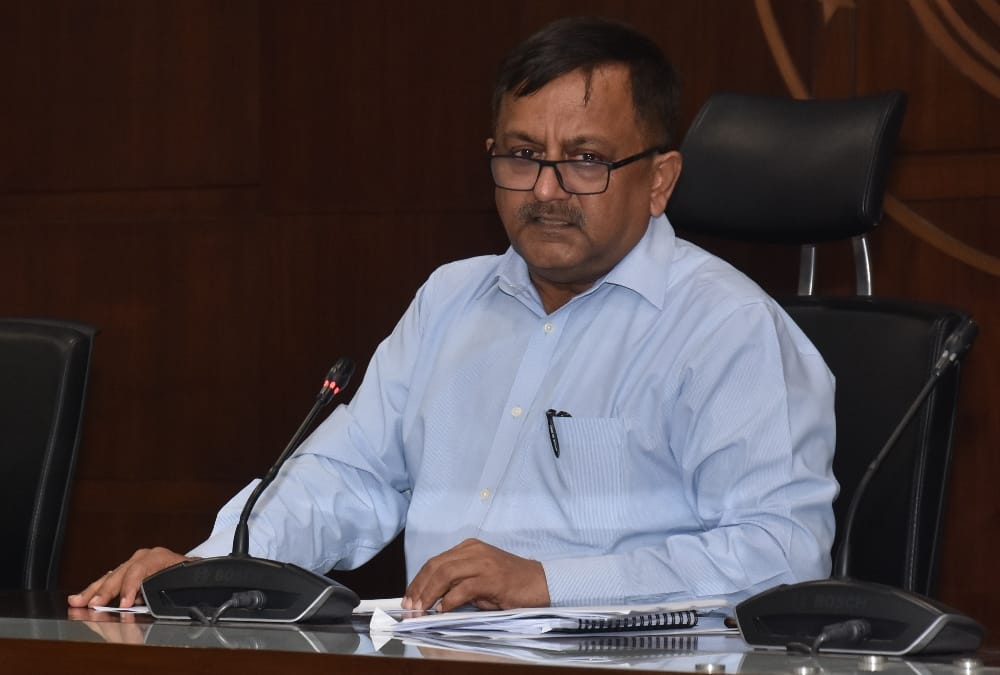 31 IAS officers will be retired this year in Uttar Pradesh.