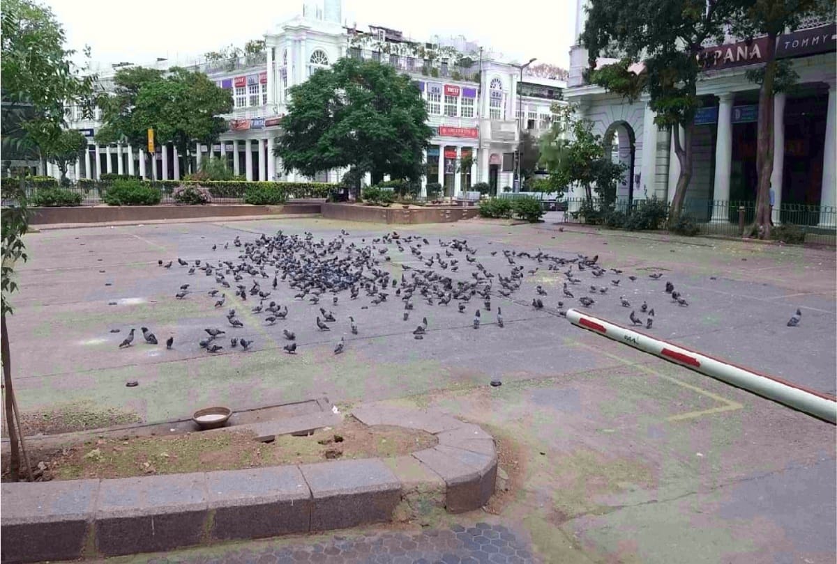 Delhi Connaught place seems vacant with no people roaming during lockdown amid corona virus outbreak