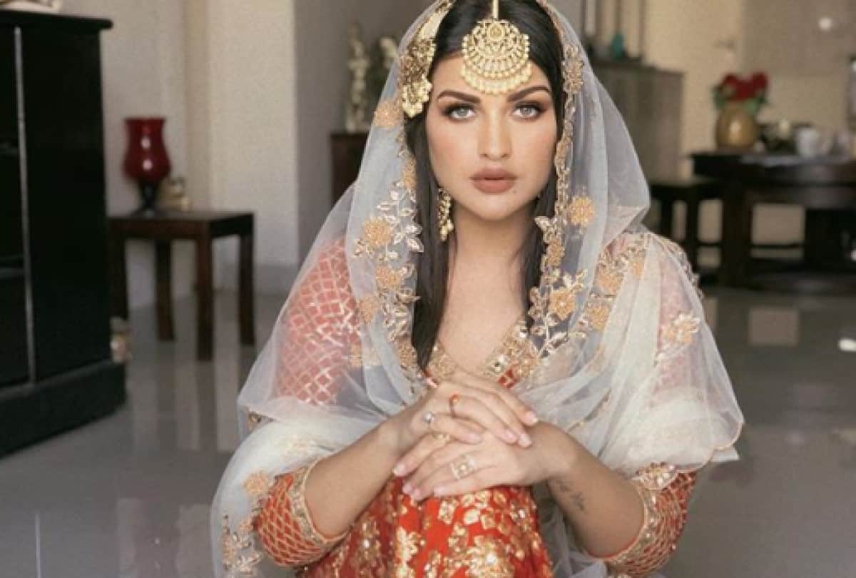 himanshi khurana share picture looks like punjabi bride here asim riaz comment